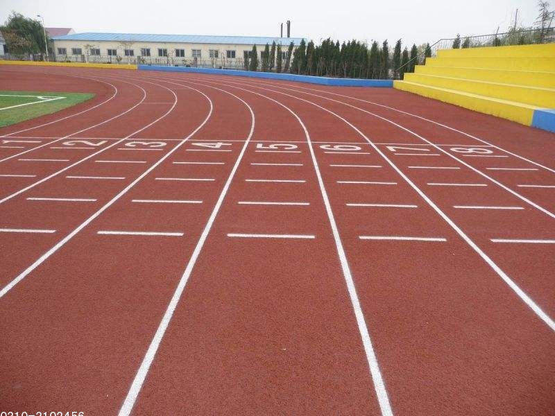 塑膠地板和塑膠跑道時間久會變色是為什么？